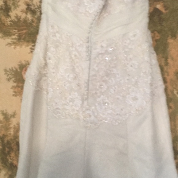 Anjoloque wedding dress beast 30, waist 32 , hip 40 - Picture 6 of 9